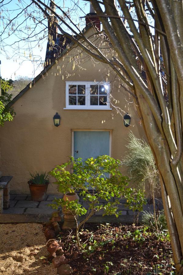 Loft Apartment Nr Bath & Bristol With Hot Tub Bagian luar foto